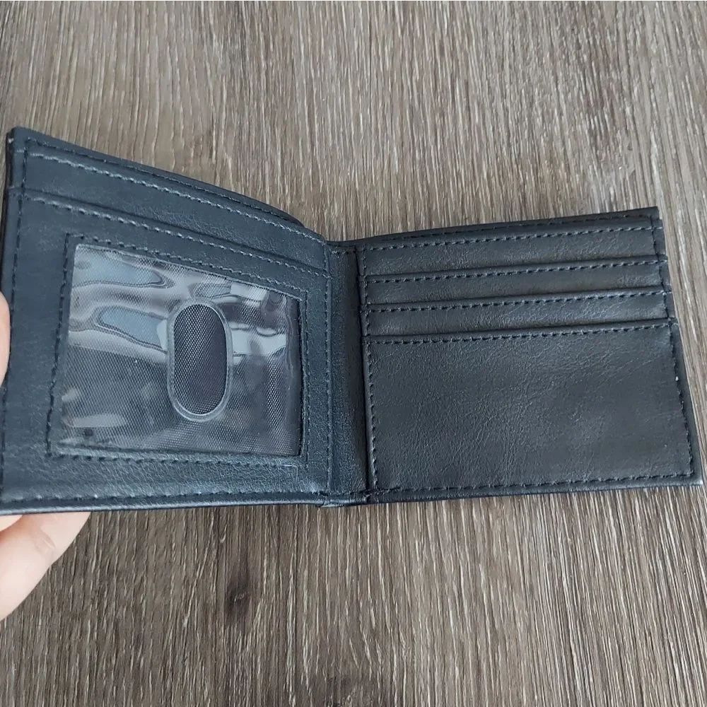 Marvel Bifold Wallet - Picture 3 of 6